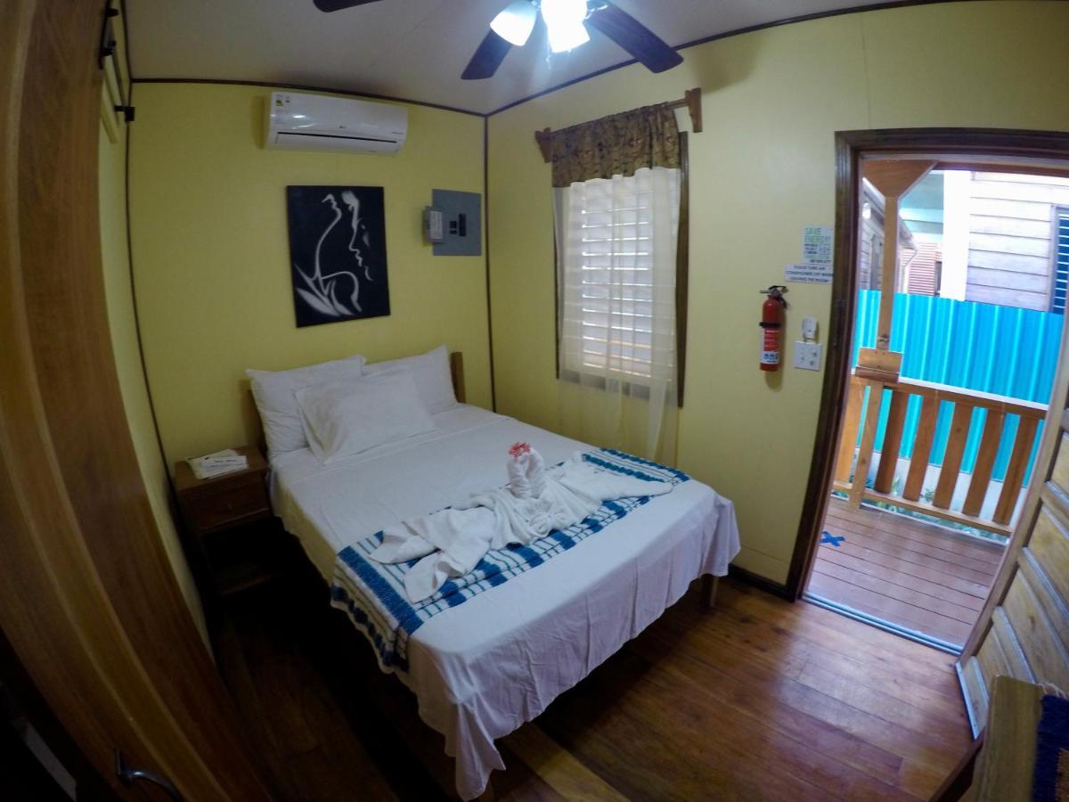 Chila'S Accommodations 库尔克岛 外观 照片
