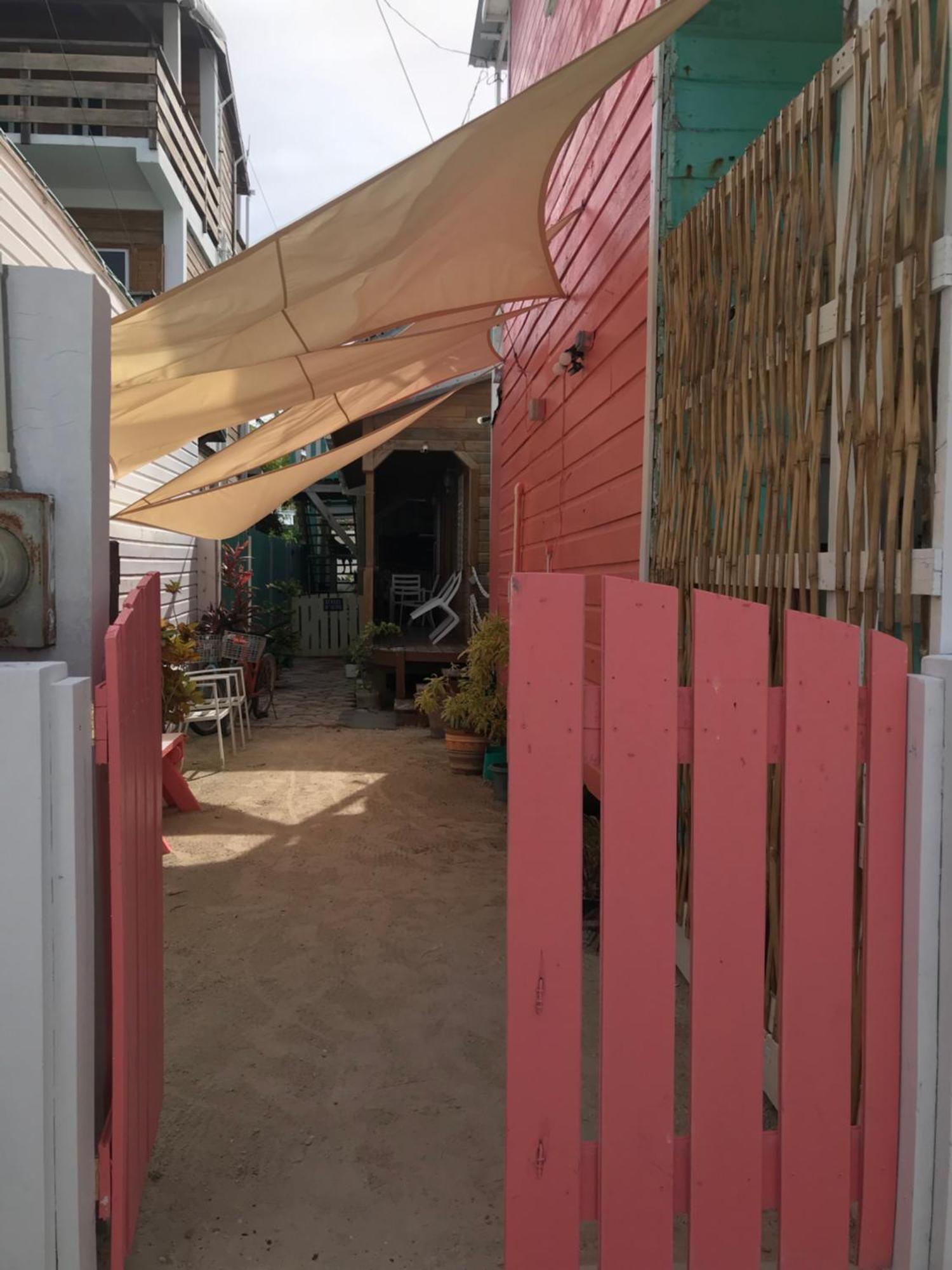 Chila'S Accommodations 库尔克岛 外观 照片